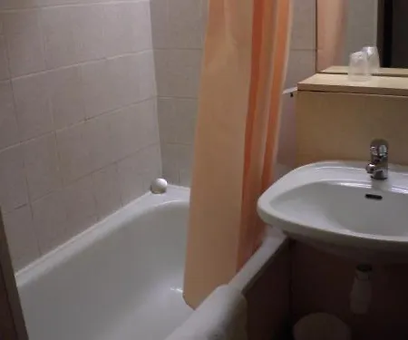 Premiere Classe Rouen Ouest - Petit Quevilly Hotel 2*